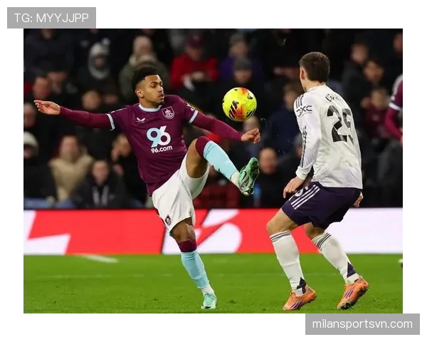 曼联战术体系缺乏稳定性对争冠形势产生影响