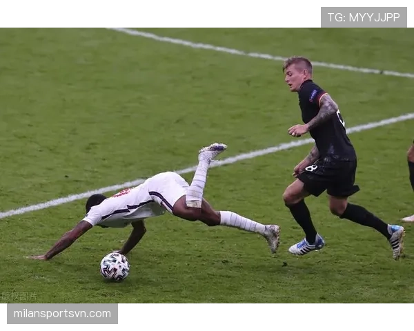 判罚优先级规则实战解析：确保裁判正确判定比赛关键瞬间